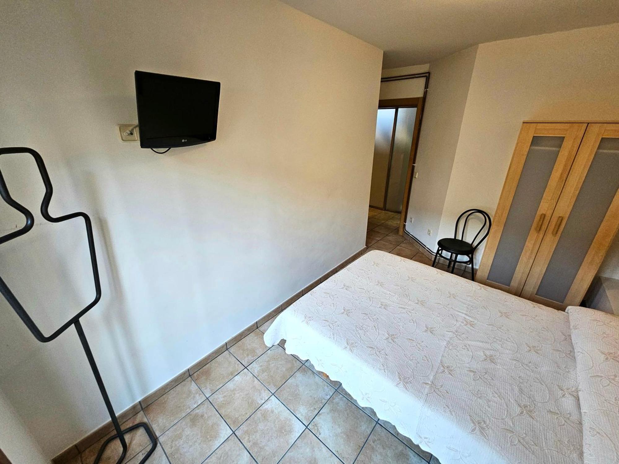 Hostal Jp Y Estudios Sangüesa Екстериор снимка